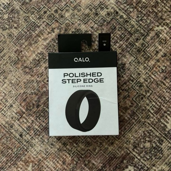 QALO Black Silicone Ring for Men - Picture 1 of 1